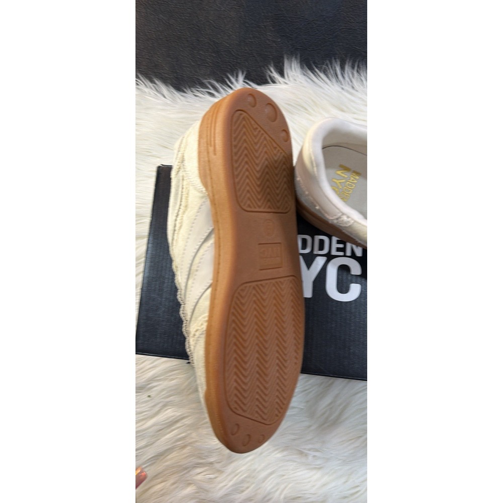 Madden NYC Casual Sneakers Shoes Women's Bone White Size 9 NWT & Box - Picture 6 of 8